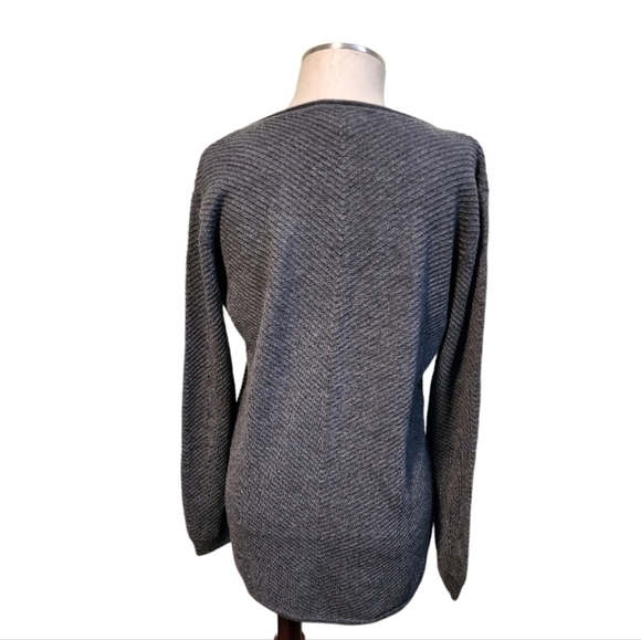 Orvis‎ Women's Medium Gray Wool Crew Neck Sweater - Picture 2 of 11
